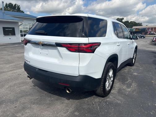 2022 Chevrolet Traverse LS