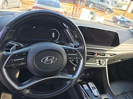 2020 Hyundai SONATA Limited