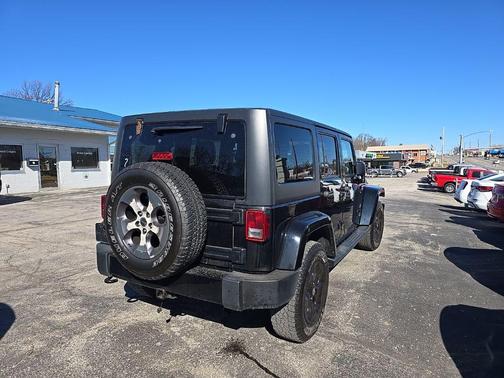2016 Jeep Wrangler Unlimited Sahara