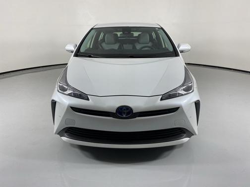 2022 Toyota Prius LE