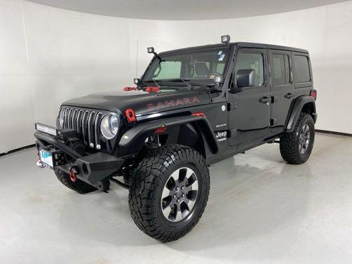 Black Clearcoat 2018 Jeep Wrangler Unlimited Sahara