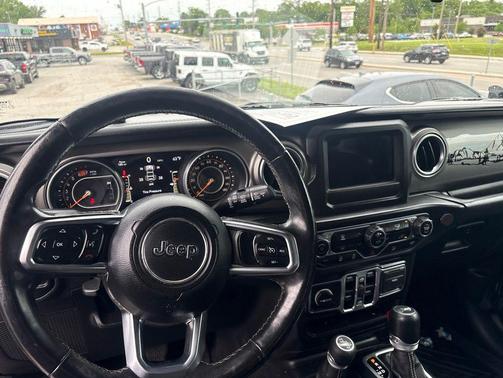 Black Clearcoat 2018 Jeep Wrangler Unlimited Sahara
