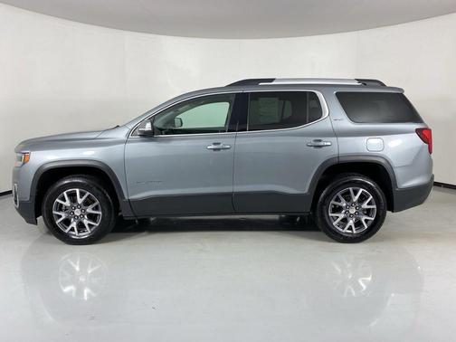 2023 GMC Acadia FWD SLT