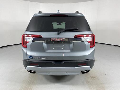 2023 GMC Acadia FWD SLT