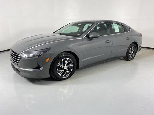 2022 Hyundai SONATA Hybrid Base