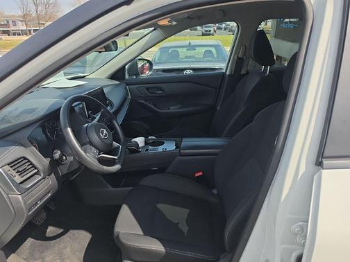 Glacier White 2024 Nissan Rogue S