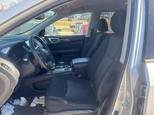 2020 Nissan Pathfinder SV 4WD