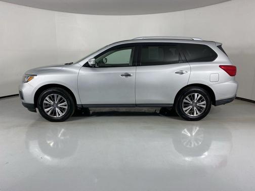 2020 Nissan Pathfinder SV 4WD