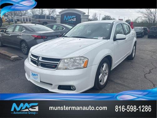 Bright White Clearcoat 2013 Dodge Avenger SXT