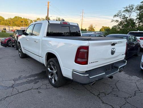 Ivory White Tri-Coat Pearlcoat 2019 RAM 1500 Limited