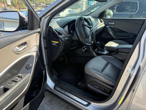 2017 Hyundai SANTA FE Limited Ultimate