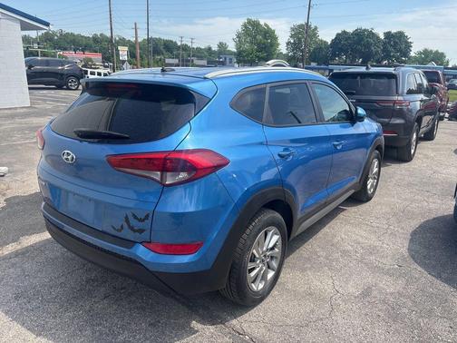 Caribbean Blue 2017 Hyundai TUCSON SE
