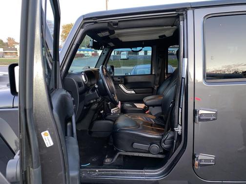 2018 Jeep Wrangler JK Unlimited Sahara