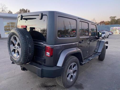 2018 Jeep Wrangler JK Unlimited Sahara