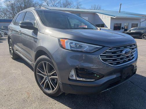 Carbonized Gray Metallic 2021 Ford Edge Titanium