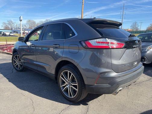 Carbonized Gray Metallic 2021 Ford Edge Titanium