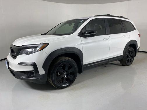 Platinum White Pearl 2022 Honda Pilot AWD TrailSport