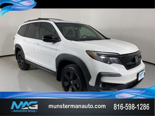 Platinum White Pearl 2022 Honda Pilot AWD TrailSport