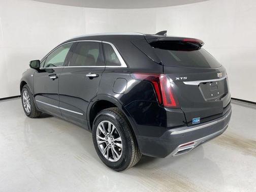 Stellar Black Metallic 2021 Cadillac XT5 Premium Luxury