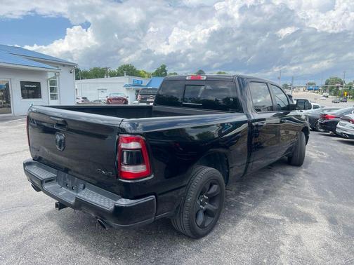 Diamond Black Crystal Pearlcoat 2019 RAM 1500 Rebel