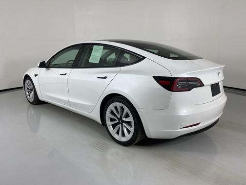 2022 Tesla Model 3 Standard Range