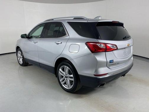 Silver Ice Metallic 2020 Chevrolet Equinox Premier w/2LZ