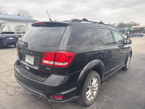 Brilliant Black Crystal Pearlcoat 2013 Dodge Journey SXT