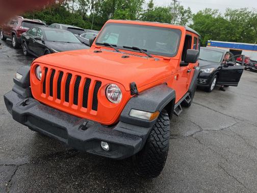 Punkn Metallic Clearcoat 2018 Jeep Wrangler Unlimited Sport
