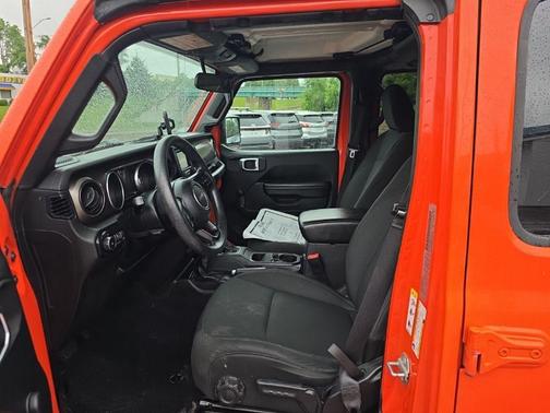 Punkn Metallic Clearcoat 2018 Jeep Wrangler Unlimited Sport