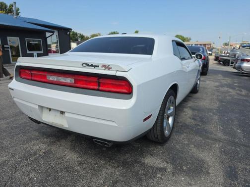Bright White Clearcoat 2014 Dodge Challenger R/T