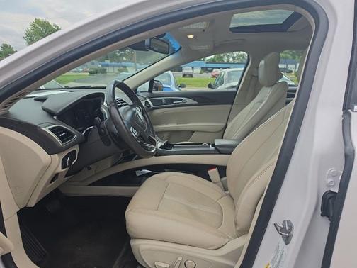 White Platinum Clearcoat Metallic 2017 Lincoln MKZ Reserve I