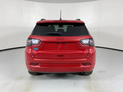 2022 Jeep Compass (RED) Edition 4x4