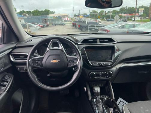 Summit White 2023 Chevrolet Trailblazer LT