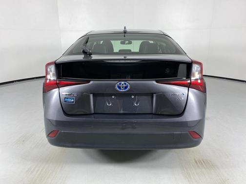 2022 Toyota Prius XLE