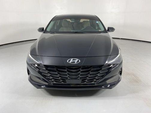 Phantom Black 2023 Hyundai ELANTRA Limited