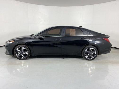Phantom Black 2023 Hyundai ELANTRA Limited