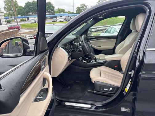 Black Sapphire Metallic 2018 BMW X3 xDrive30i