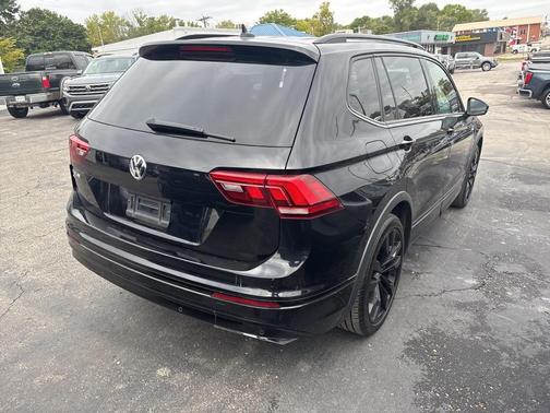 2021 Volkswagen Tiguan 2.0T SE R-Line Black