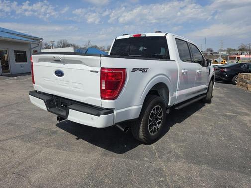 Oxford White 2021 Ford F-150 XLT