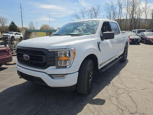 Oxford White 2021 Ford F-150 XLT