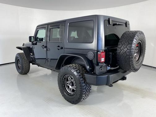 2013 Jeep Wrangler Unlimited Sahara