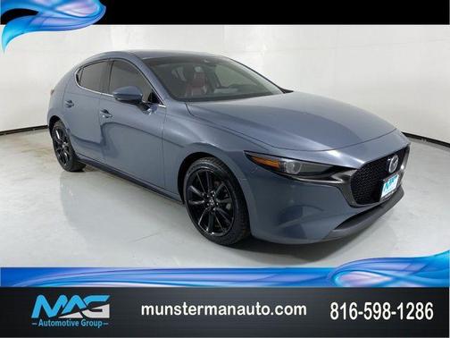 2022 Mazda Mazda3 FWD w/Premium Package