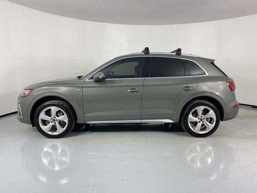 2023 Audi Q5 45 S line Premium Plus
