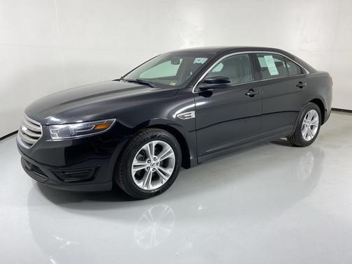 2018 Ford Taurus SEL