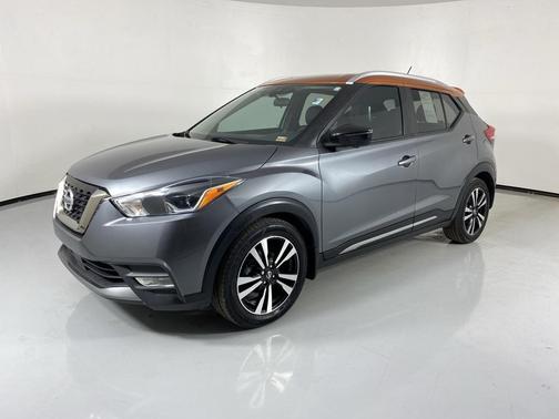 2020 Nissan Kicks SR