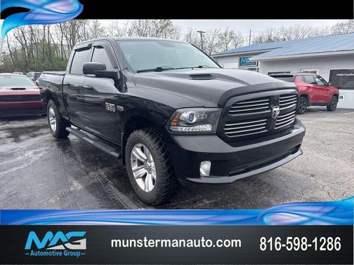 Brilliant Black Crystal Pearlcoat 2016 RAM 1500 Sport