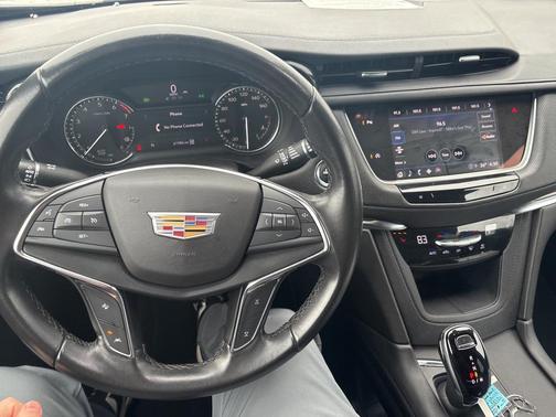 2022 Cadillac XT5 Luxury