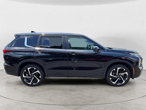 2024 Mitsubishi Outlander SE Black Edition S-AWC