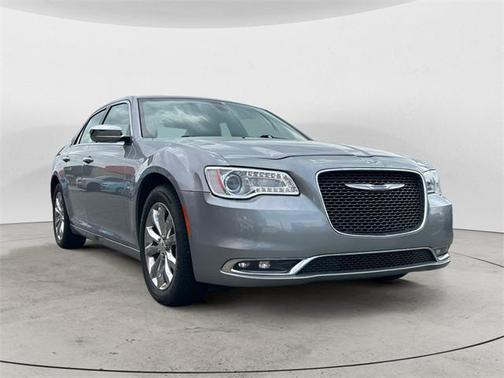2016 Chrysler 300 S