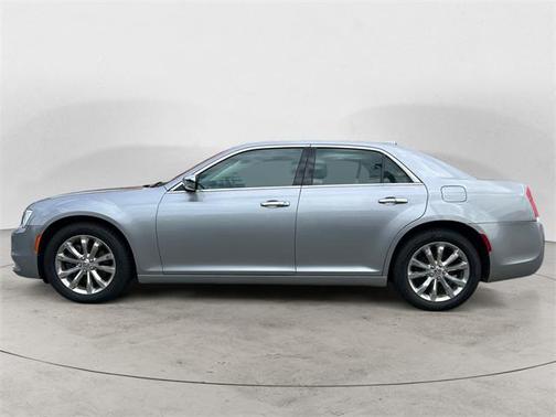 2016 Chrysler 300 S